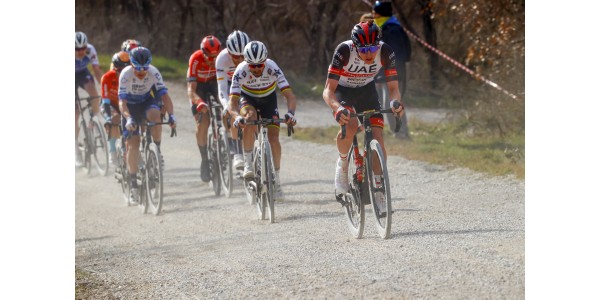 Tadej Pogacar retter sig mod Milan-San Remo